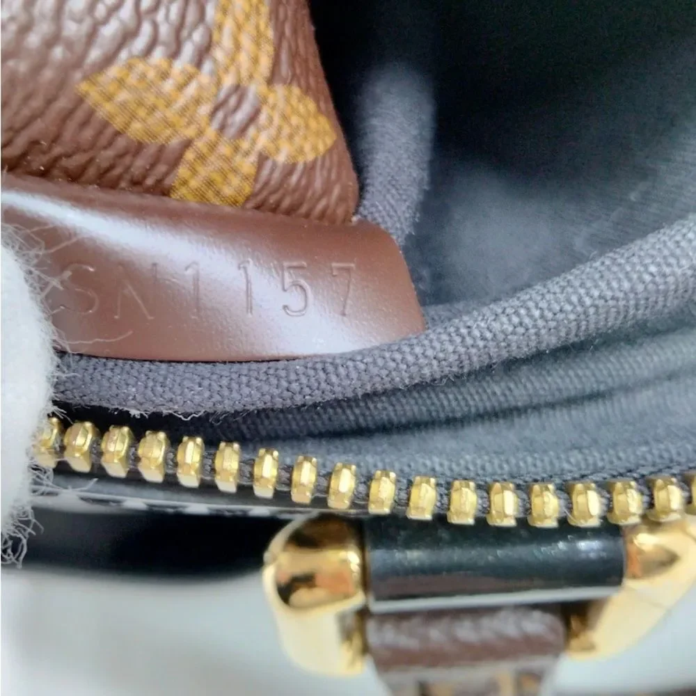 Louis Vuitton LV Handbag M54626 Miroir Black Patent LV Canvas Top Handle Tote - Picture 14 of 16